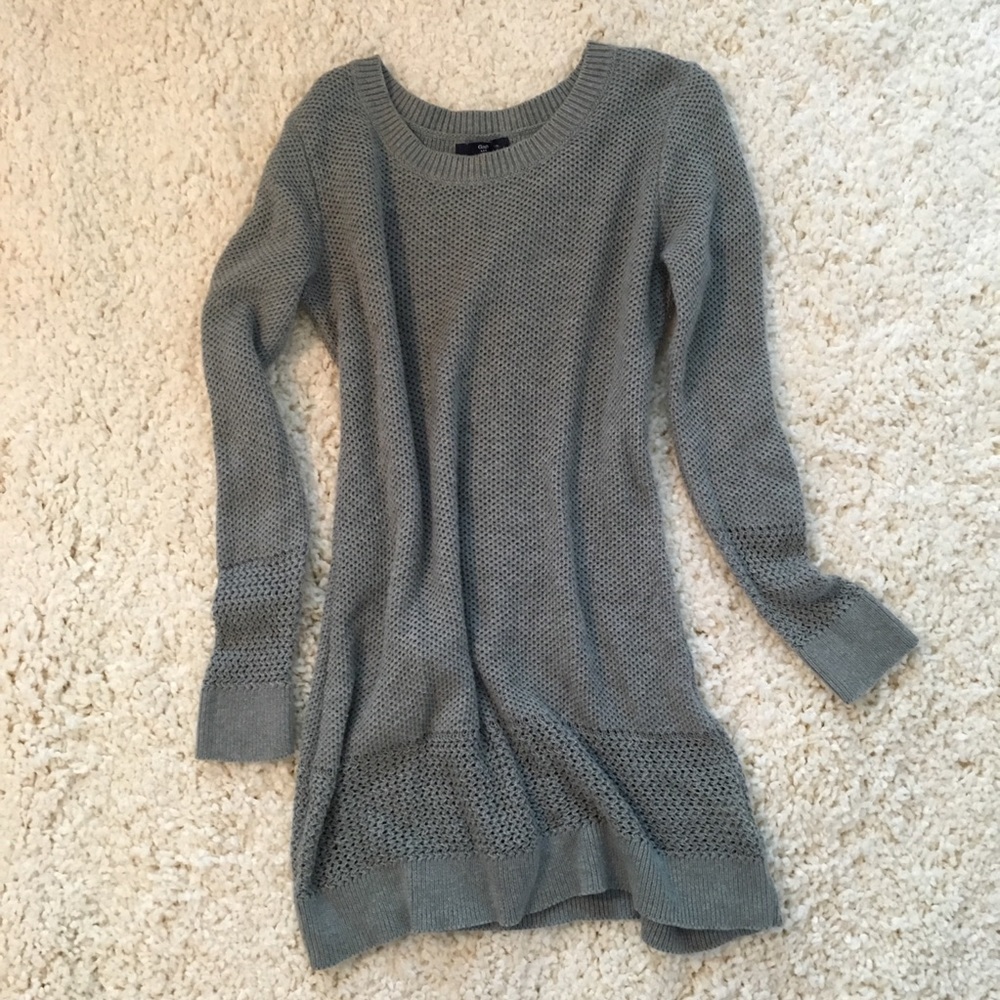 SOLD - GAP Long Grey Legging Sweater